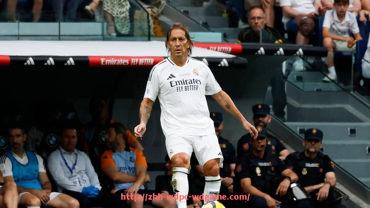 问鼎娱乐官方网站-NBA圆柱体训练法与应用：分析NBA球员如何使用圆柱体训练来提高表现