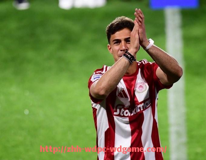 问鼎娱乐官方网站-世俱杯技术犯规案例分析及裁判判罚依据探讨